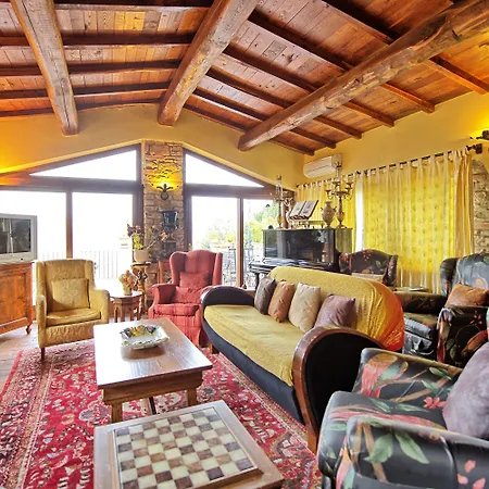 Casa Vania By Posarellivillas