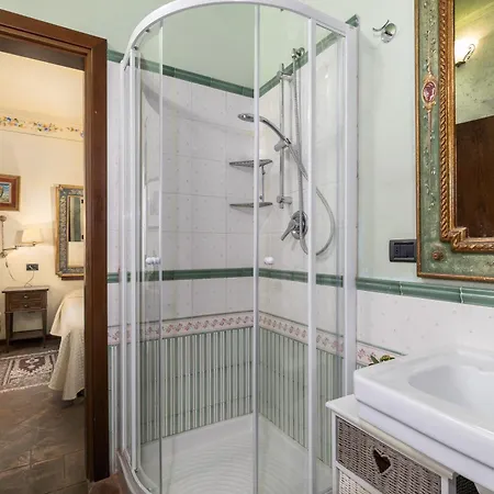 Casa Vania By Posarellivillas Villa Donnini